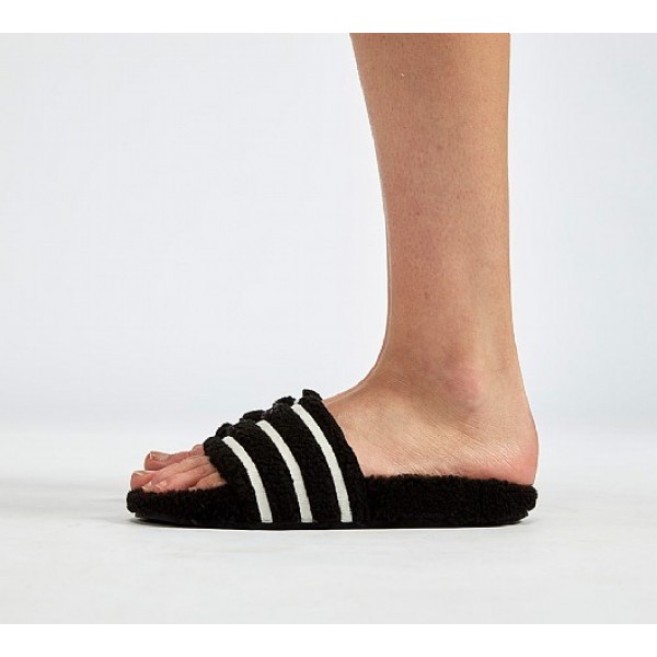 Neue Adidas Adilette Fur Damen Schwarz Sandalen Online Bestellen