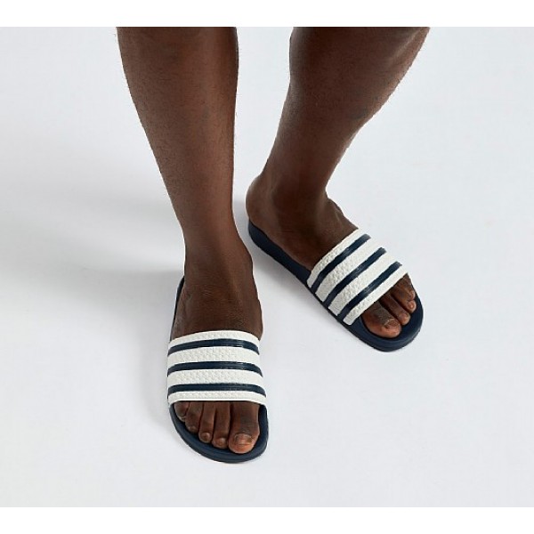 Neue Adidas Adilettes Herren Weiß Sandalen Auslauf